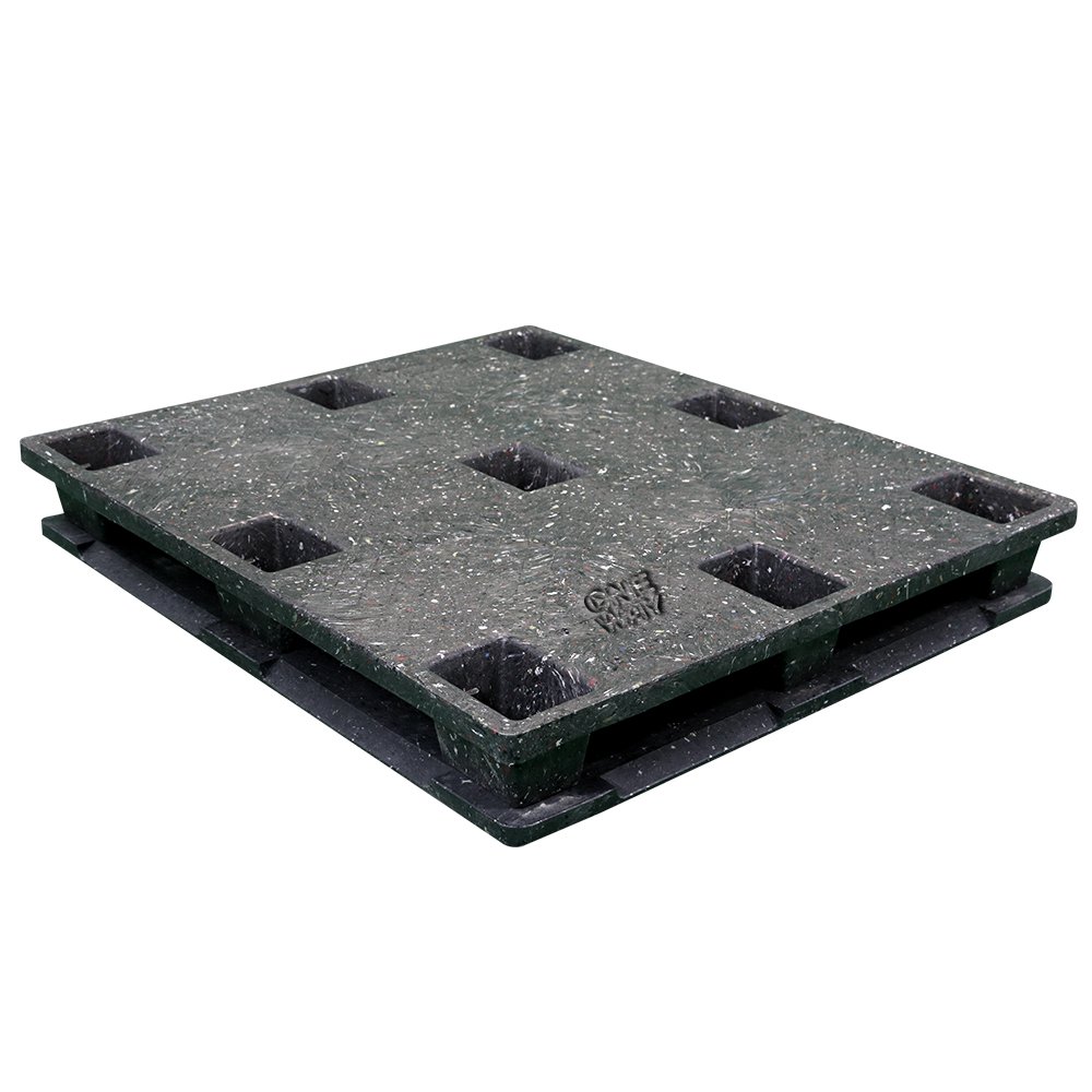 40 x 48 Kodiak Solid Deck Rackable Stackable Plastic Pallet