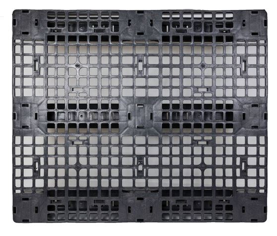 40 x 48 Stackable Three Runner Plastic Pallet